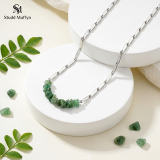 Green Aventurine crystal rice chain necklace on a bright white premium set